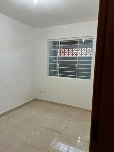 Casa de 2 quartos, no bairro Uvaranas, em Ponta Grossa | Eu Corretor