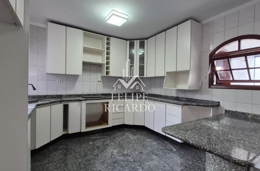 Casa de 3 quartos, 270m² no bairro Pinheirinho, em Santo André | Eu Corretor