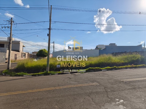 Lote/Terreno de 288m² no bairro Parque das Aroeiras, em Passos | Eu Corretor
