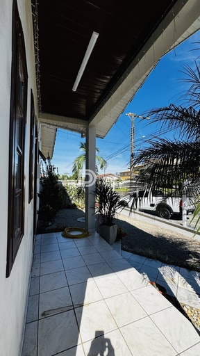 Casa de 4 quartos, no bairro Vila Isabel, em Criciúma | Eu Corretor
