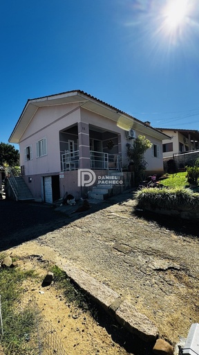 Casa de 3 quartos, no bairro Vila Isabel, em Criciúma | Eu Corretor