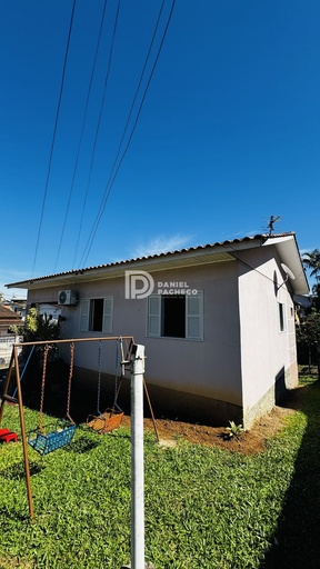 Casa de 3 quartos, no bairro Vila Isabel, em Criciúma | Eu Corretor