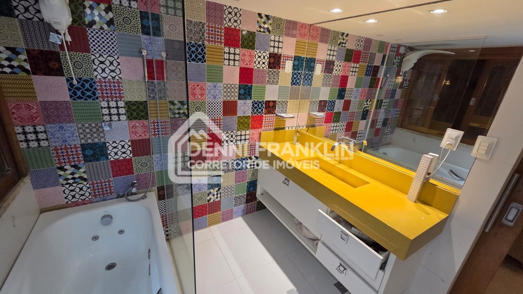 8.jpeg