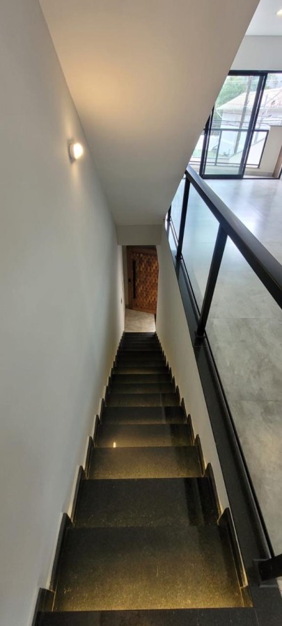 image_re_6636488.jpg