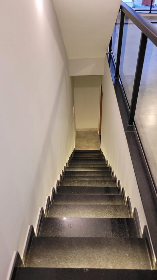 image_re_6636496.jpg