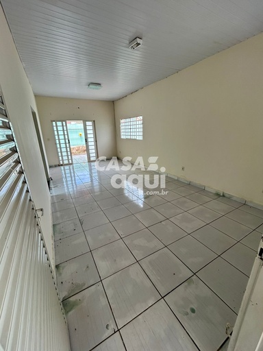 Casa de 2 quartos, no bairro Massa Barro, em Cáceres | Eu Corretor