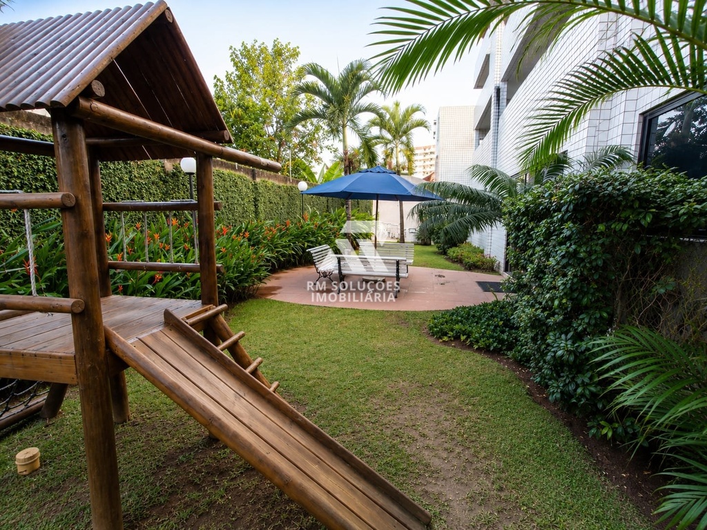 Playgound.jpg