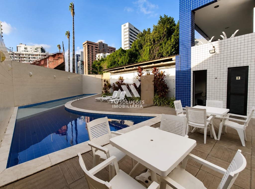 piscina.jpg