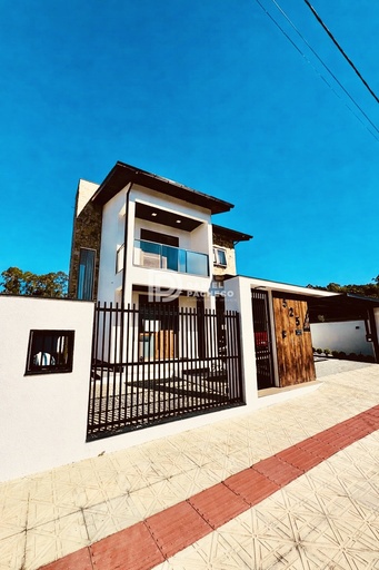 Casa de 3 quartos, no bairro Vila Macarini, em Criciúma | Eu Corretor