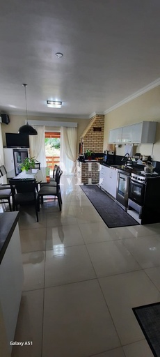 Casa de 2 quartos, 220m² no bairro Jardim Maluche, em Brusque | Eu Corretor