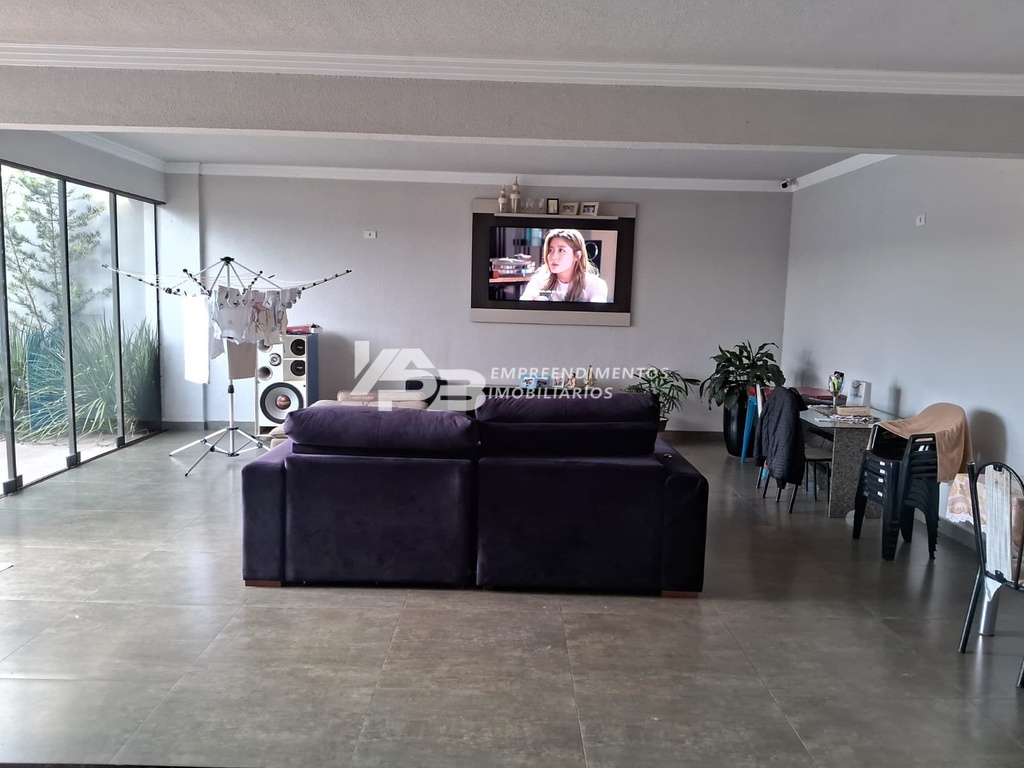 5bcc9543-2df7-4afe-93d2-395cee0d5682.jpg
