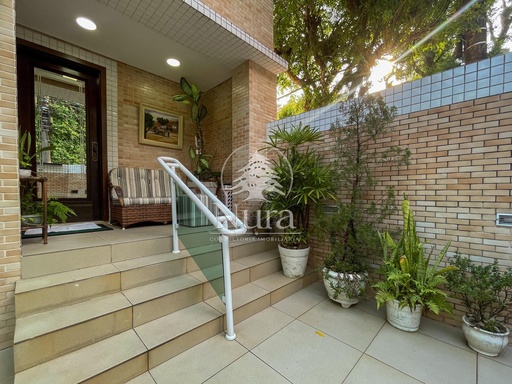Sobrado de 4 quartos, 150m² no bairro Gonzaga, em Santos | Eu Corretor