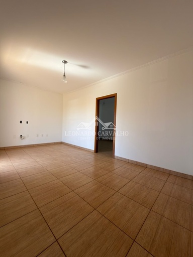 Sobrado de 3 quartos, no bairro morrinhos, em Caldas Novas | Eu Corretor