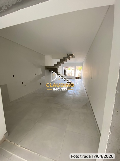 Sobrado de 3 quartos, no bairro Floresta, em Joinville | Eu Corretor