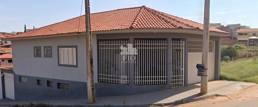 Casa no bairro Viana, em Santa Rita do Sapucaí | Eu Corretor
