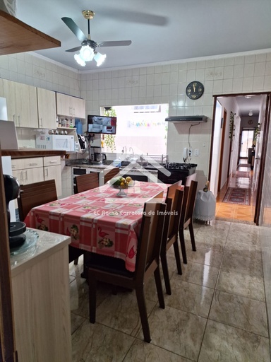 Sobrado de 3 quartos, 210m² no bairro Silvestre, em Amparo | Eu Corretor