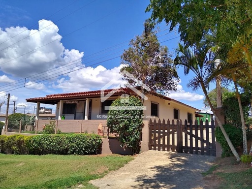 Casa de 4 quartos, 300m² no bairro Bairro, em Serra Negra | Eu Corretor