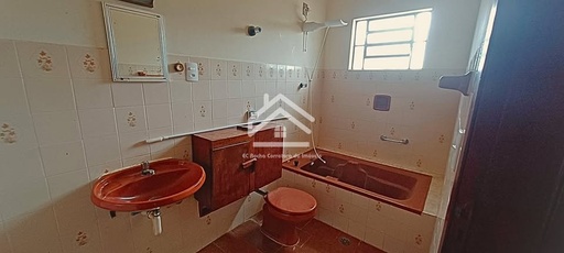 Casa de 4 quartos, 300m² no bairro Bairro, em Serra Negra | Eu Corretor