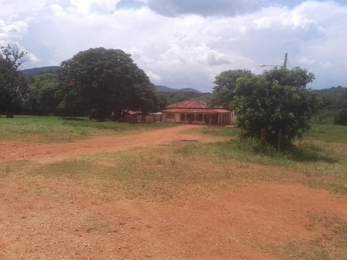 Fazenda/Sítios/Chácaras de 71830000m² no bairro Paracatu, em Paracatu | Eu Corretor