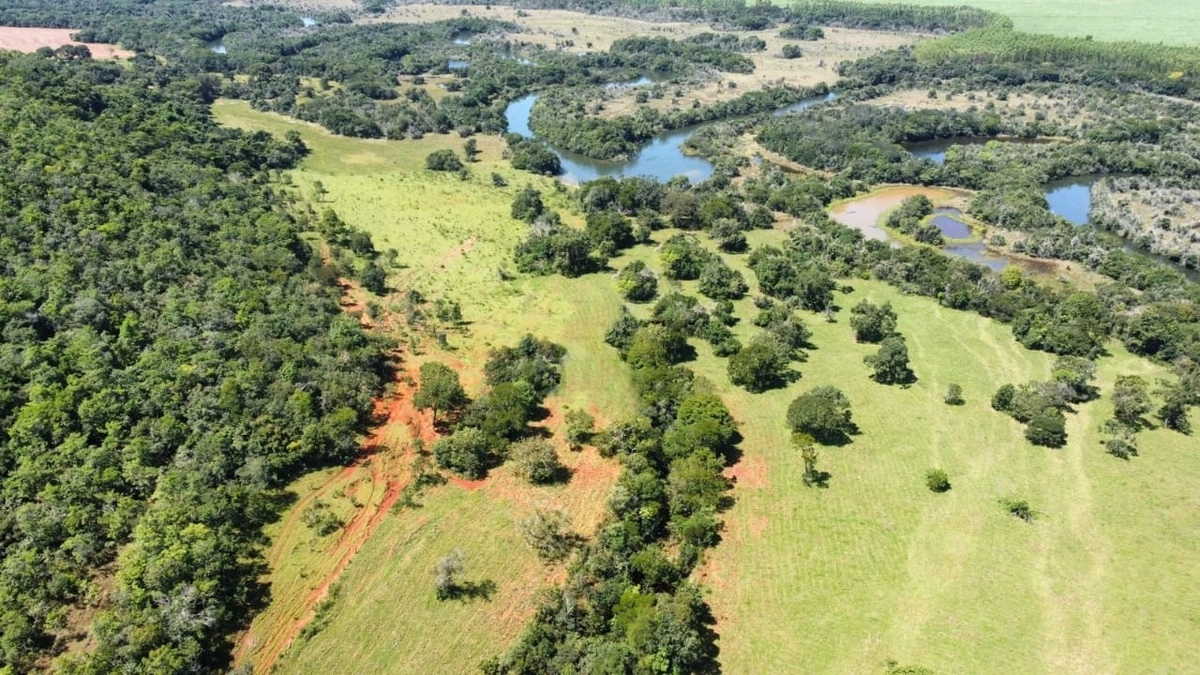 Fazenda/Sítios/Chácaras de 23570000m² no bairro Serranópolis, em Serranópolis | Eu Corretor
