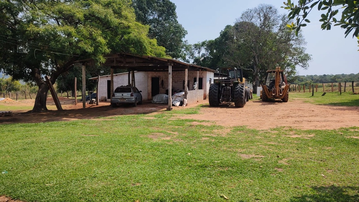 Fazenda/Sítios/Chácaras de 9200000m² no bairro Iporá, em Iporá | Eu Corretor