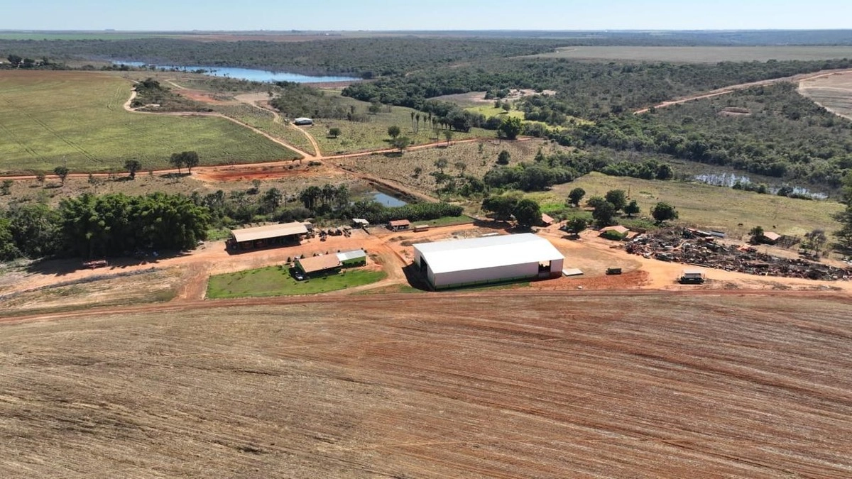 Fazenda/Sítios/Chácaras de 14000000m² no bairro Unaí, em Unaí | Eu Corretor