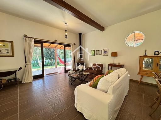 Casa de 3 quartos, 218m² no bairro Araras, em Petrópolis | Eu Corretor