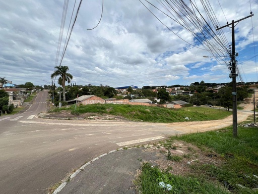 Lote/Terreno de 600m² no bairro Canguiri, em Colombo | Eu Corretor