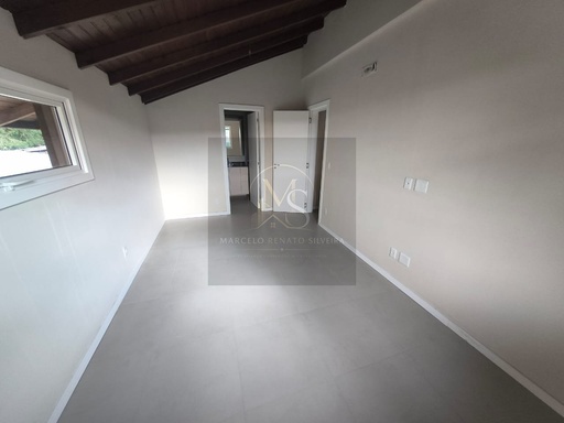 Prédio Inteiro de 2 quartos, no bairro Dutra, em Gramado | Eu Corretor