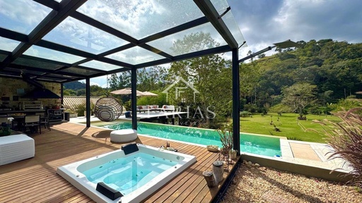 Casa de 3 quartos, 260m² no bairro Vale das Videiras, em Petrópolis | Eu Corretor
