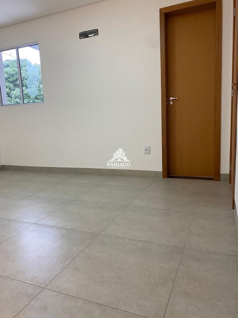 image_re_8621449.jpg