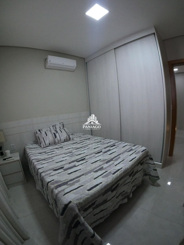 image_re_8622899.jpg