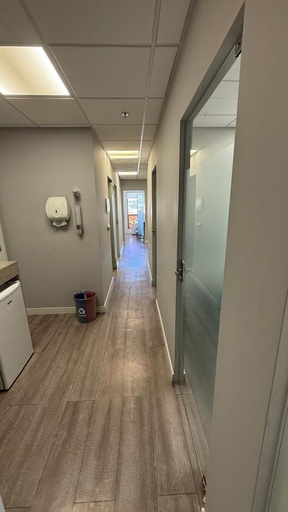 Sala Comercial de 4 quartos, 143m² no bairro Del Castilho, em Rio de Janeiro | Eu Corretor