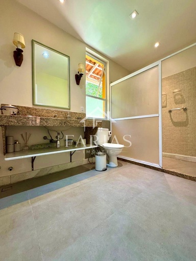 Casa de 5 quartos, 286m² no bairro Corrêas, em Petrópolis | Eu Corretor