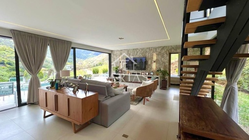 Casa de 4 quartos, 360m² no bairro Corrêas, em Petrópolis | Eu Corretor