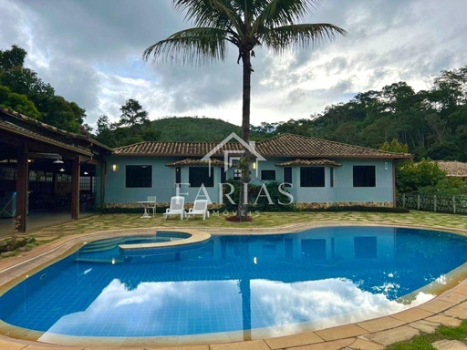 Casa de 8 quartos, 550m² no bairro Pedro do Rio, em Petrópolis | Eu Corretor