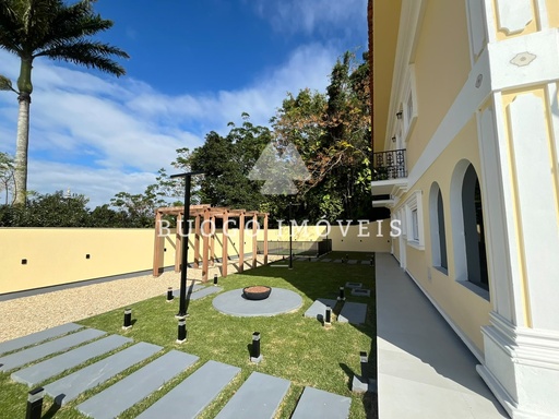Apartamento de 2 quartos, 59m² no bairro Coqueiros, em Florianópolis | Eu Corretor