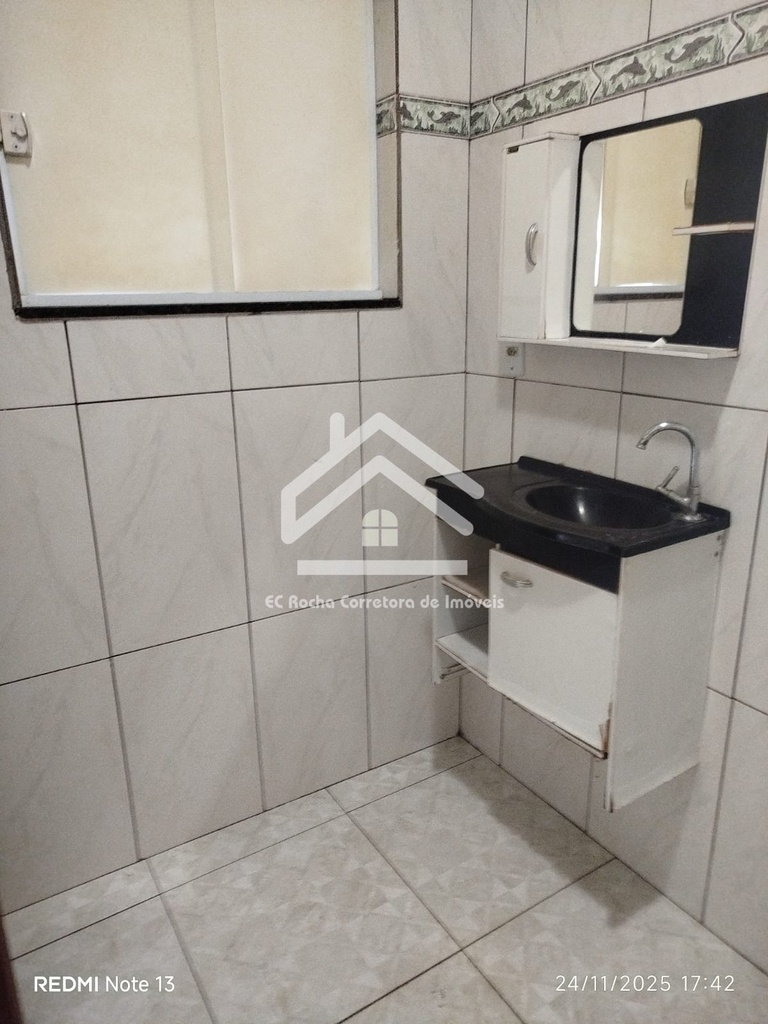 Casa a venda Amparo - banheiro 1.jpeg