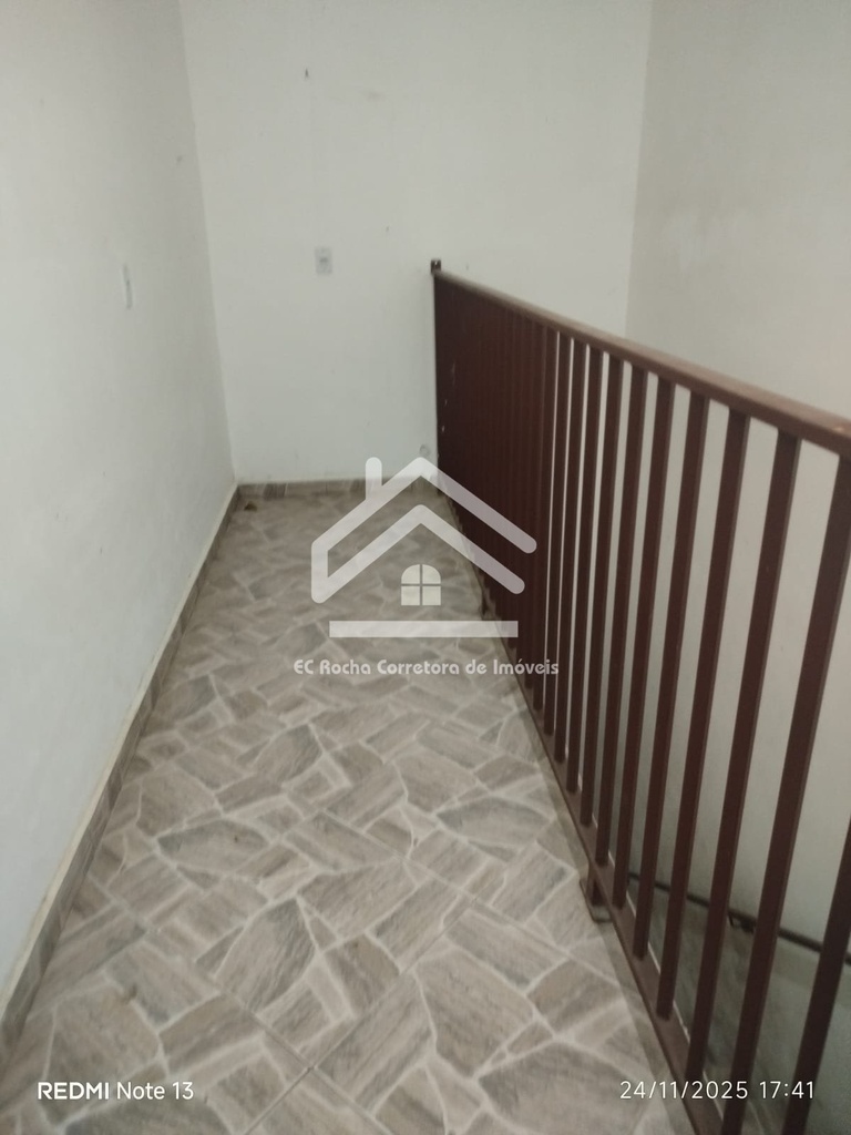 Casa a venda Amparo - corredor escada.jpeg