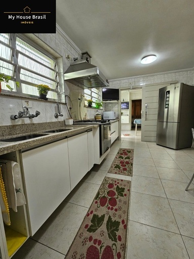 Casa de 4 quartos, 240m² no bairro JARDIM GUANCA, em São Paulo | Eu Corretor