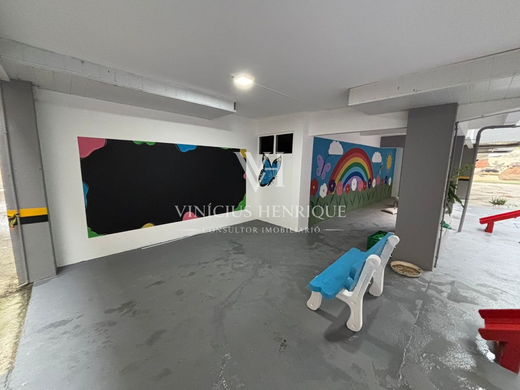 playground 1.jpg