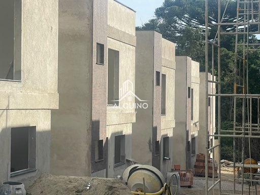 Sobrado de 3 quartos, 85m² no bairro Santa Cândida, em Curitiba | Eu Corretor